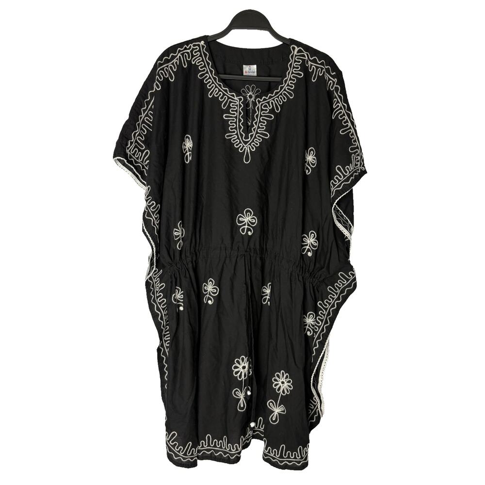 La Leela Kaftan One Size Black White Crochet Detail Resort Vacation Beach Cruise
